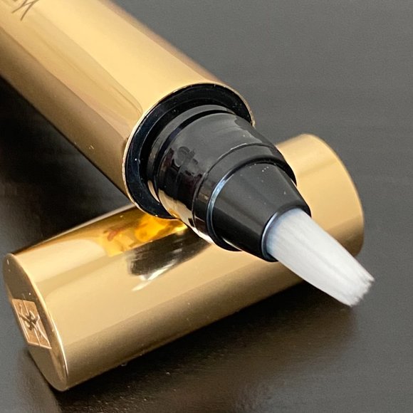 YSL Touche Éclat Brightening Pen Luminous Radiance - Picture 2 of 11